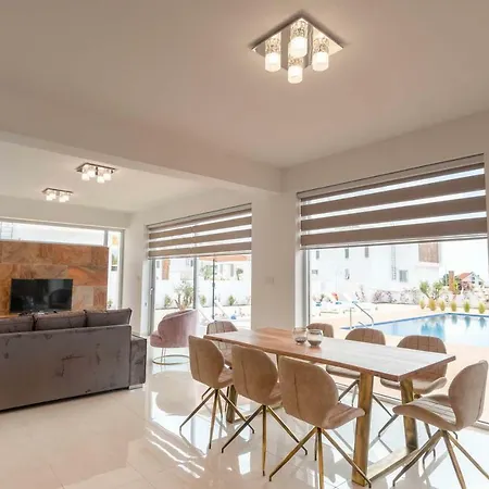 Βίλα Coral Elite Residences