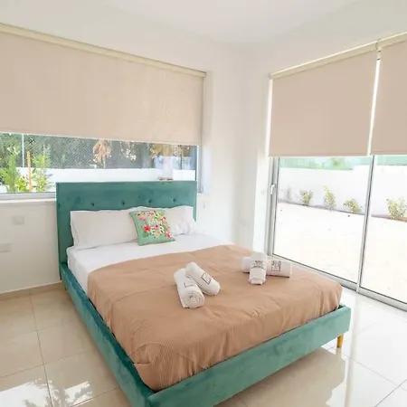 Coral Elite Residences * Coral Bay