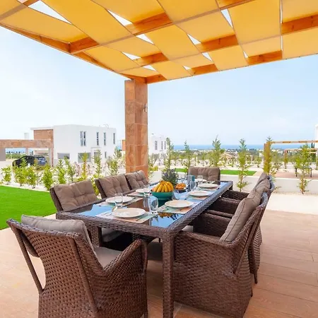 Coral Elite Residences *