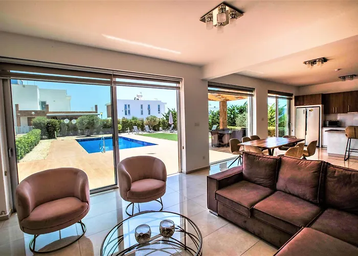 Coral Elite Residences Coral Bay