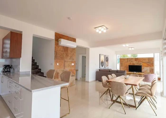 Coral Elite Residences Villa Coral Bay