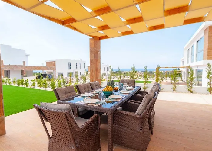 Coral Elite Residences *