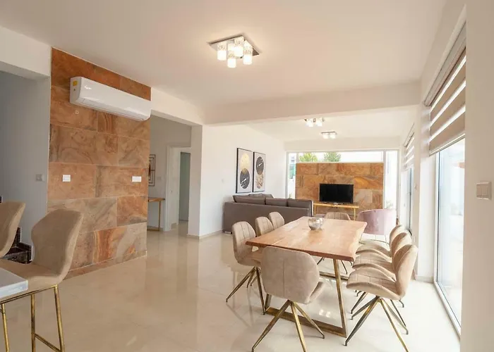 Coral Elite Residences *